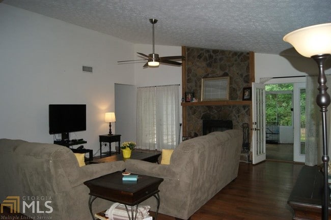 Building Photo - 10725 Indian Village Dr