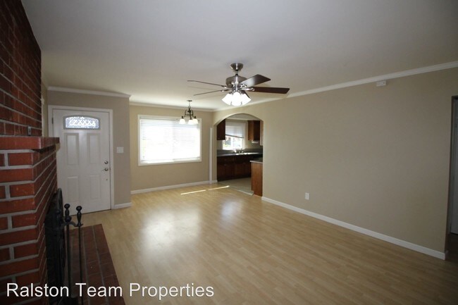 Building Photo - 3 br, 1 bath House - 2327 Sea Breeze Drive