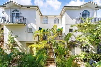 Building Photo - 2850 Coconut Ave