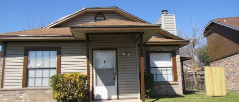 Foto del edificio - 2636 Clayton Oaks Dr
