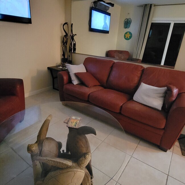 Sofá cama - 5600 Gulf Blvd