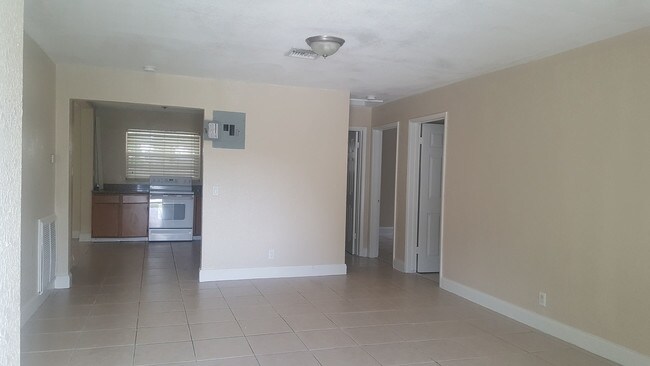 Foto del edificio - 5456 NW 1st Ave
