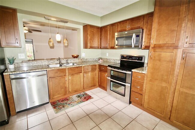 Foto del edificio - 4419 Brook Hollow Cir