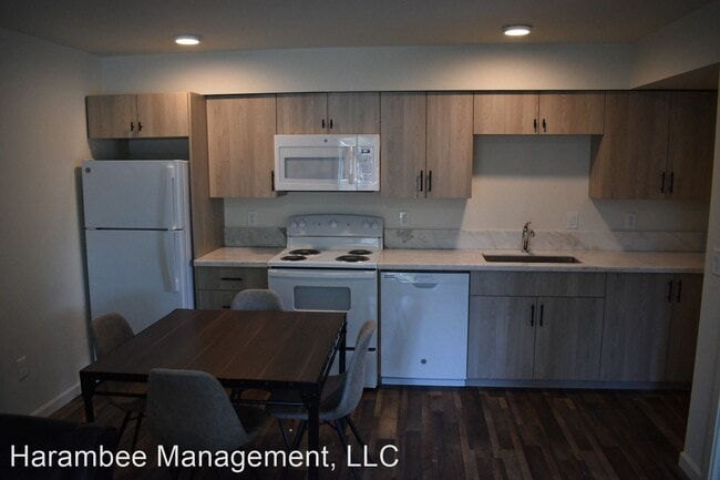 Building Photo - 2306 SE 158th Ave