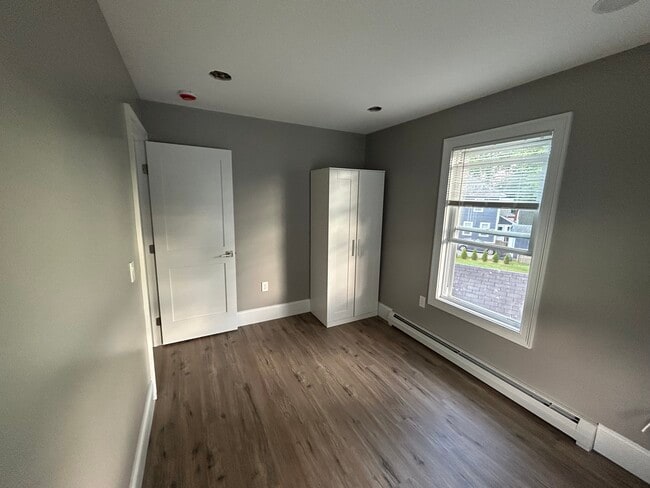 Building Photo - 361 Marlboro St