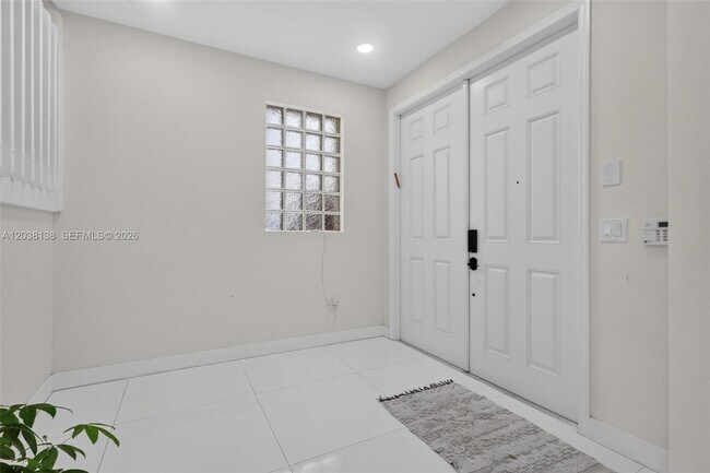 Building Photo - 4422 NW 112th Ct