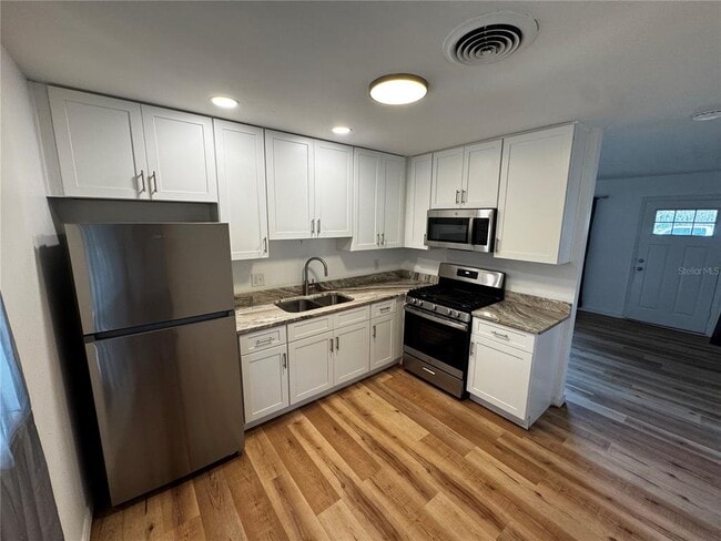 Foto del edificio - 716 McCormack St