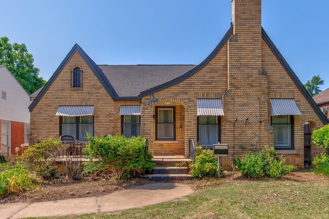 Foto del edificio - 2708 NW 11th St