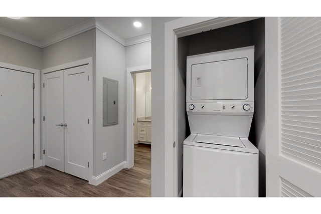 Studio Washer/Dryer - Fairfield Metro at Farmingdale Village