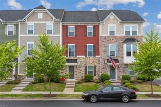 Building Photo - 4002 Luminary Dr