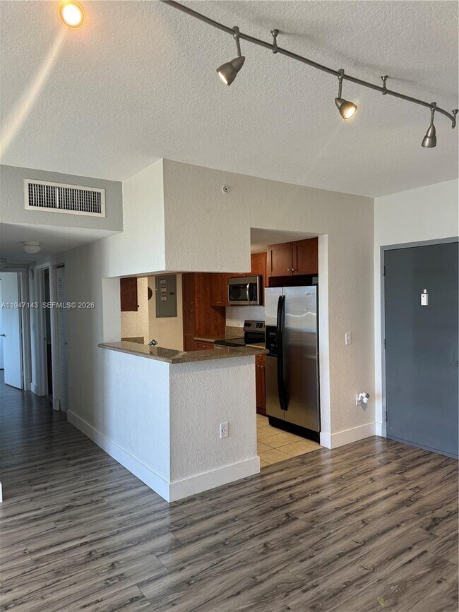 Foto del edificio - 36 NW 6th Ave