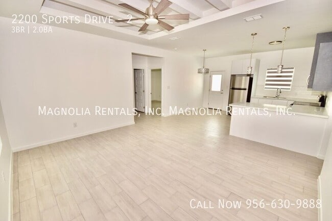 Foto del edificio - 2200 S Sports Dr