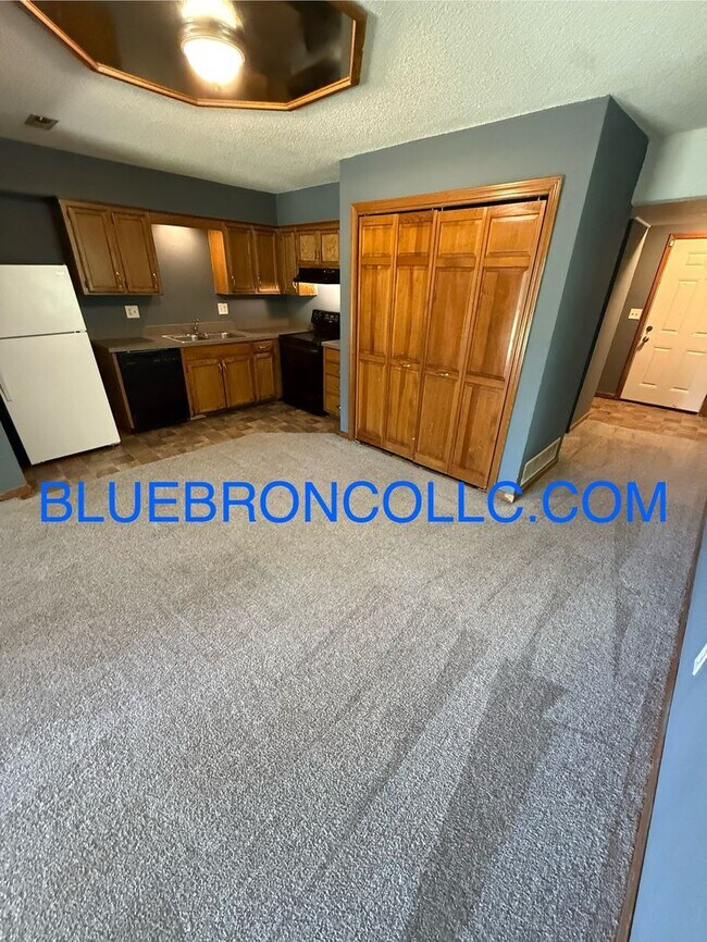 Foto del edificio - Great unit for a great price, See it today!