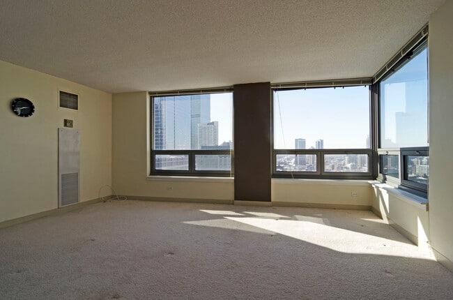 Building Photo - 440 N Wabash Ave