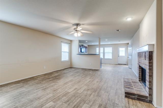 Foto del edificio - 325 Chalkstone Dr