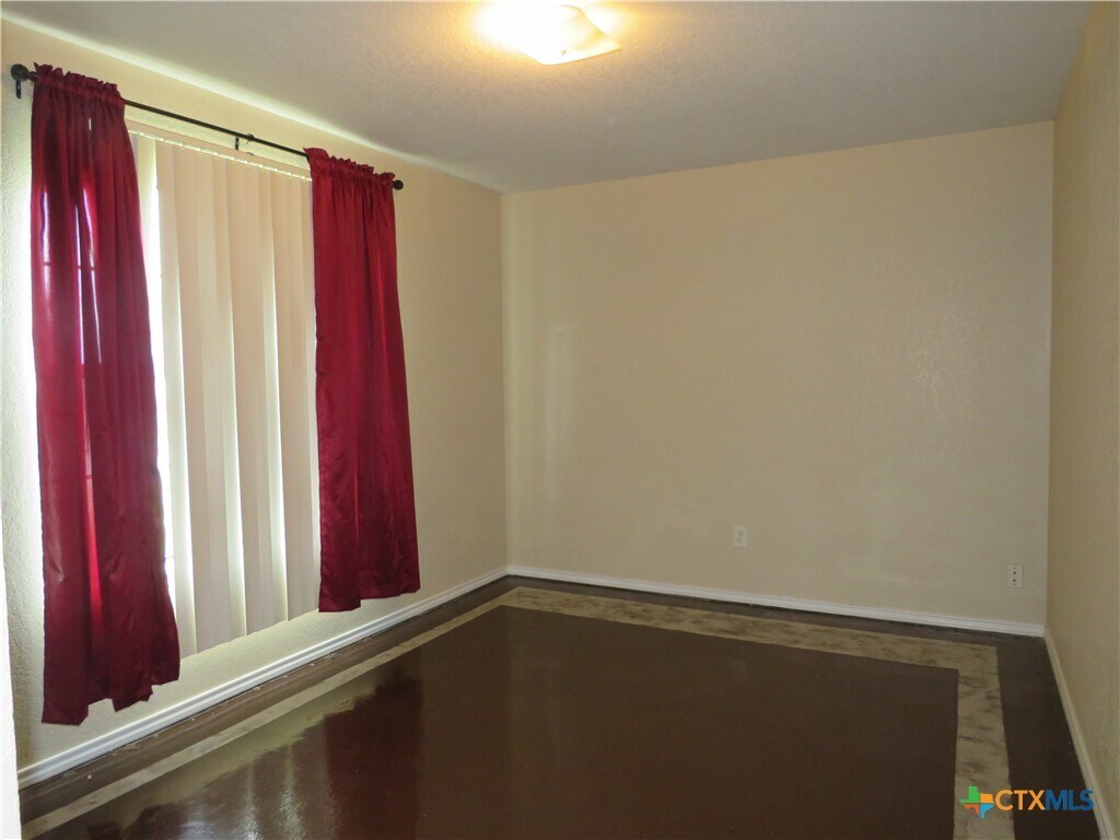 Foto principal - 3500 Viewcrest Dr