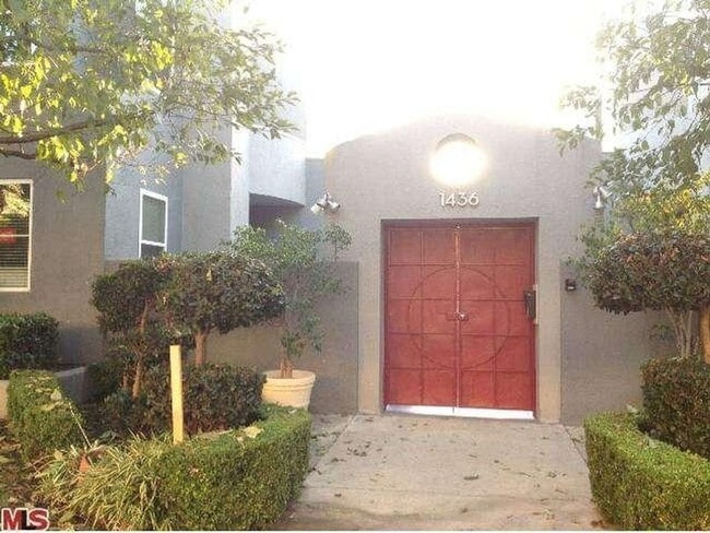 Photo - Large Updated Two-Story Townhouse For Rent