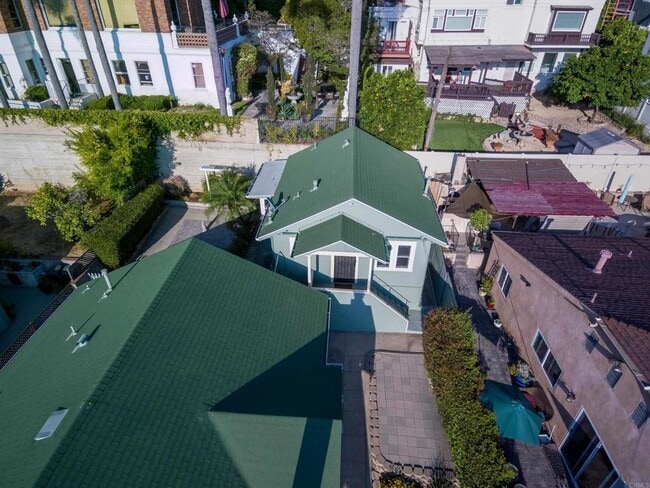 Foto del edificio - 2339 Brant St