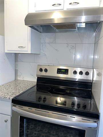 Building Photo - 8067 Meadow Rd