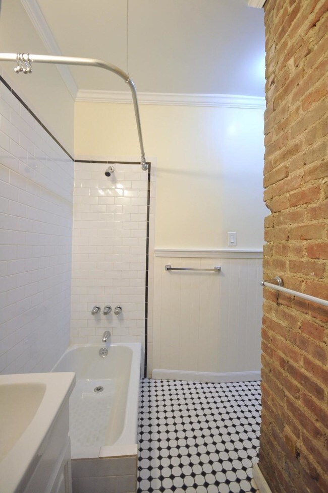Building Photo - 1273 1st Ave