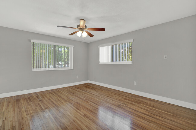 Building Photo - Santina Apartments
