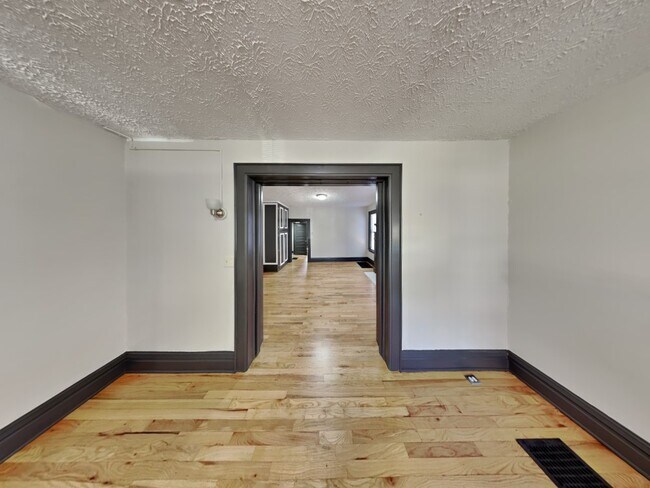 Foto del edificio - 289-291 E 14th Ave-289