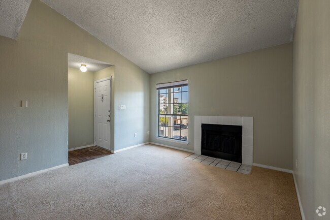 2BR, 2BA - 883SF - Living - The Summit Apartments