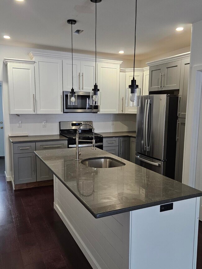 cocina - 3520 W Allegheny Ave