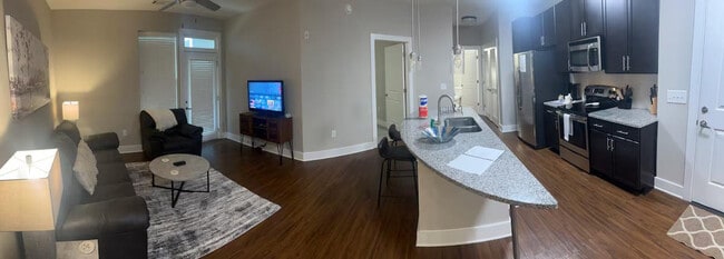 Building Photo - 6770 Broad Street