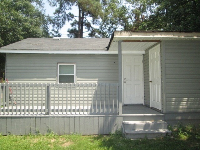 Building Photo - 2123 Bayvale Rd