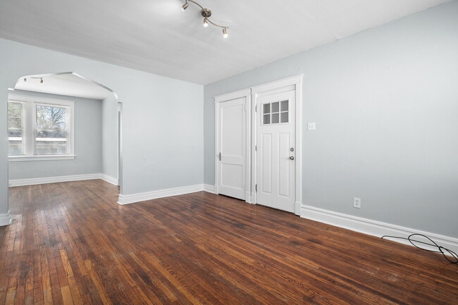 Building Photo - 4710 Delor St