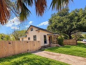 Building Photo - 1509 Willow St