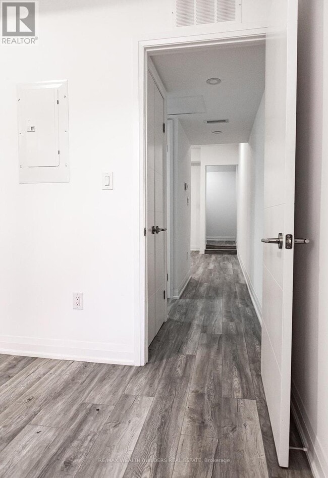 Photo du bâtiment - 1 Jarvis St