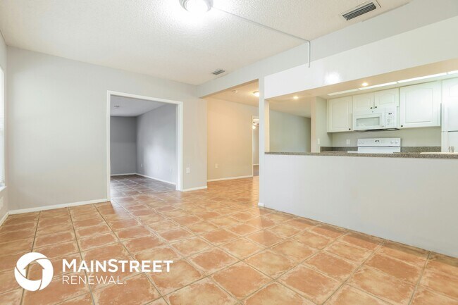 Building Photo - 2080 Java Plum Ave