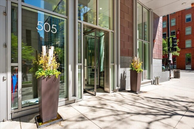 Foto del edificio - 505 N McClurg Ct
