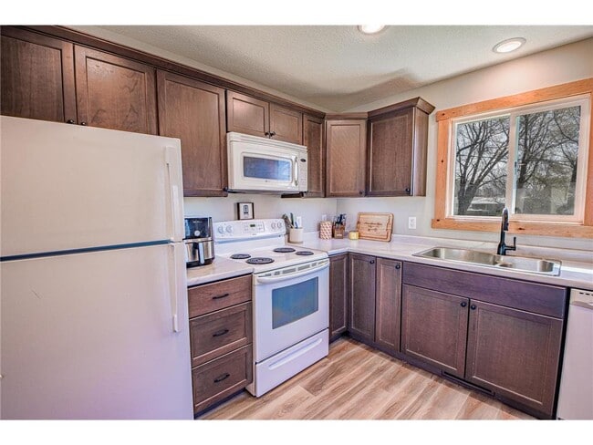 Building Photo - 1314 10th St N