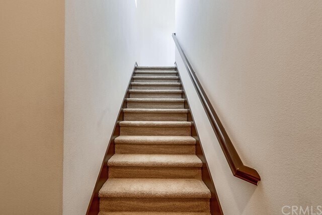 Building Photo - 17 Beacon Way