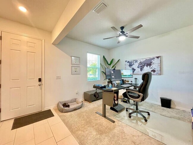 Foto del edificio - 11824 Clare Hill Ave