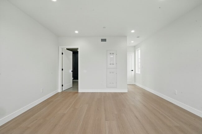 Building Photo - 8234 Blackburn Ave