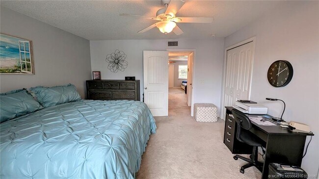 Foto del edificio - 2600 SE Ocean Blvd