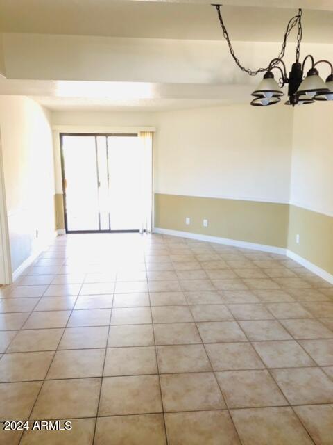 Foto del edificio - 9275 E Mission Ln