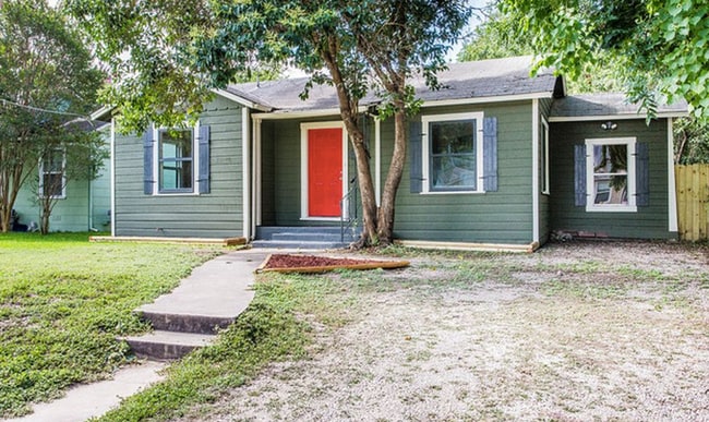 Building Photo - 406 Halliday Ave