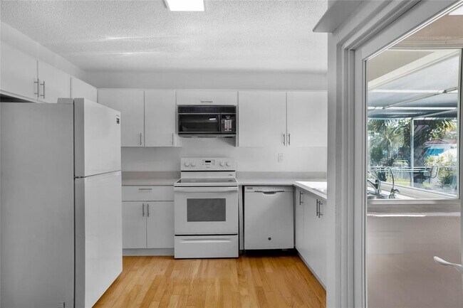 Foto del edificio - 2020 NW 33rd Ct