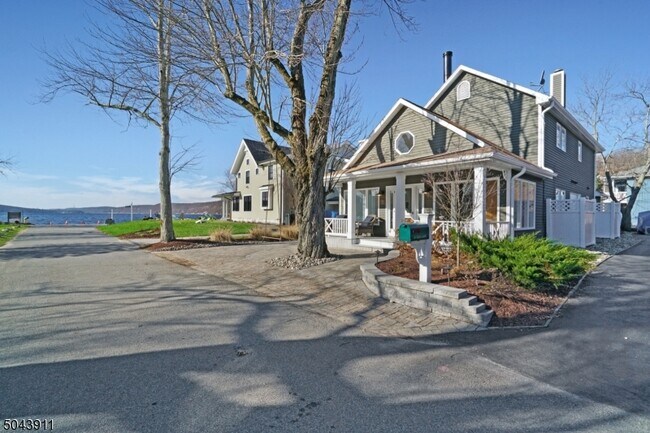 Foto del edificio - 23 Old Ln