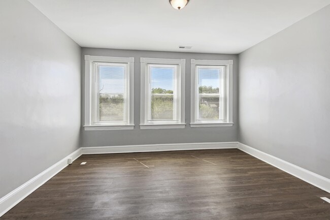 Photo - 1606 Gwynns Falls Pkwy Apartment