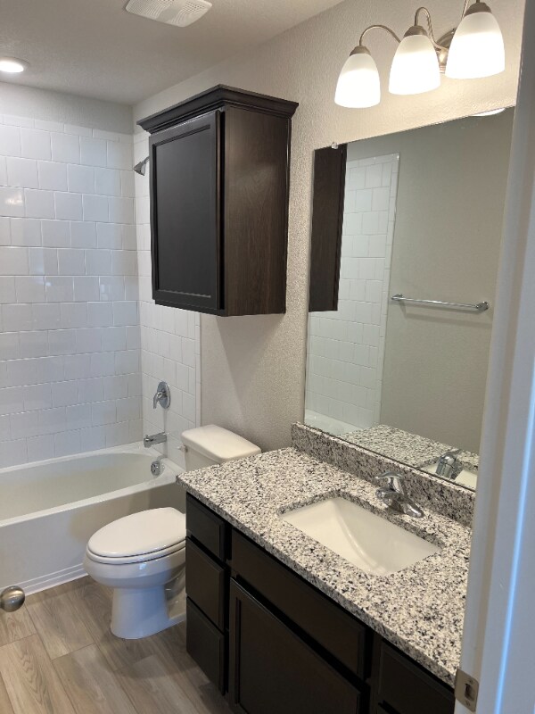 Foto del edificio - 10905 Hollister Ln