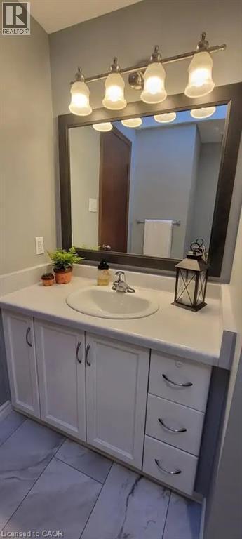 Photo du bâtiment - 276 Christopher Dr