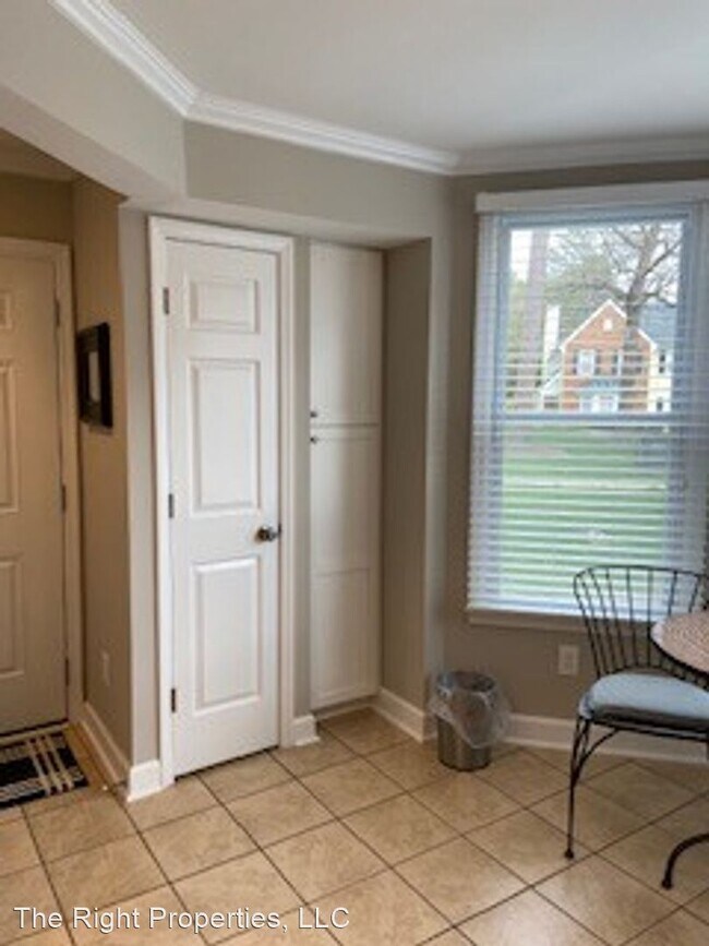 Building Photo - 2 br, 2.5 bath House - 24 Forest Glen Dr
