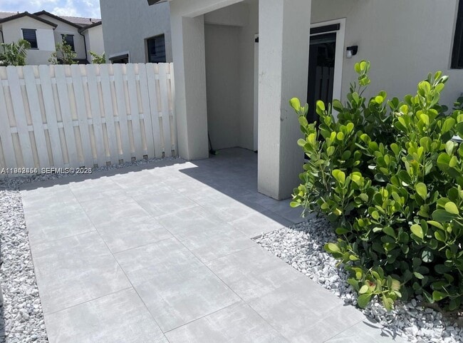 Foto del edificio - 15903 SW 2nd Pl