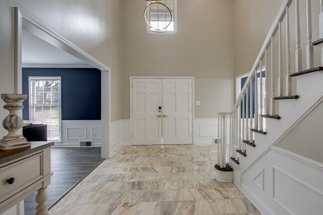 Foto del edificio - 5740 Shady Grove Rd